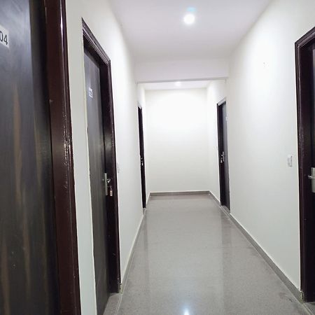 Hotel Krishna Tower Delhi  Eksteriør bilde
