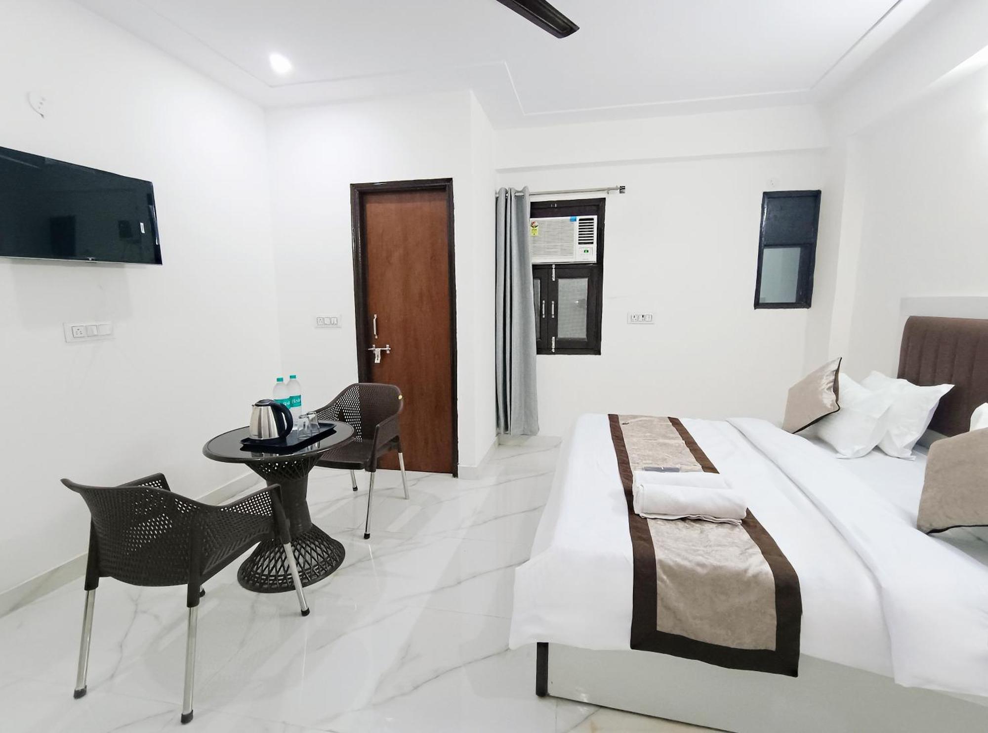 Hotel Krishna Tower Delhi  Eksteriør bilde