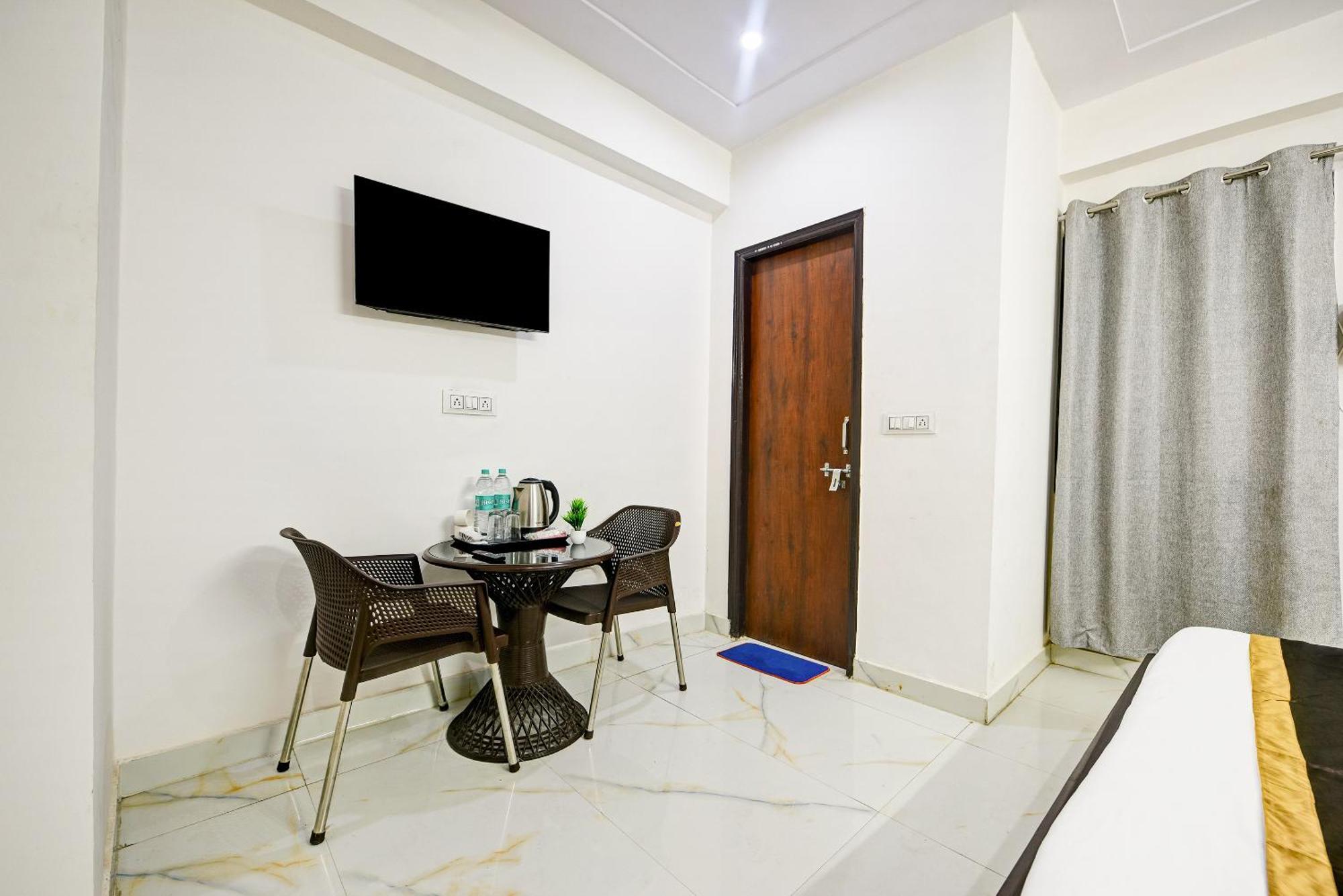 Hotel Krishna Tower Delhi  Eksteriør bilde