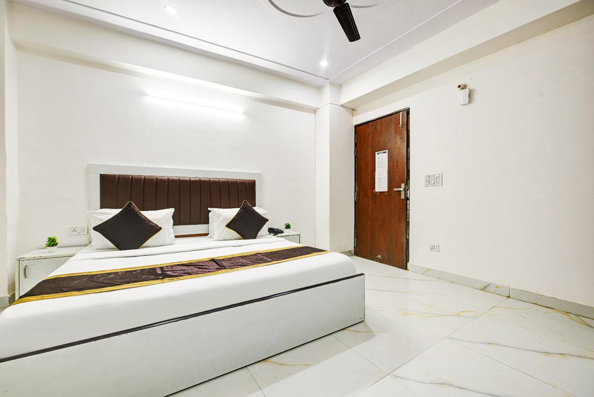 Hotel Krishna Tower Delhi  Eksteriør bilde