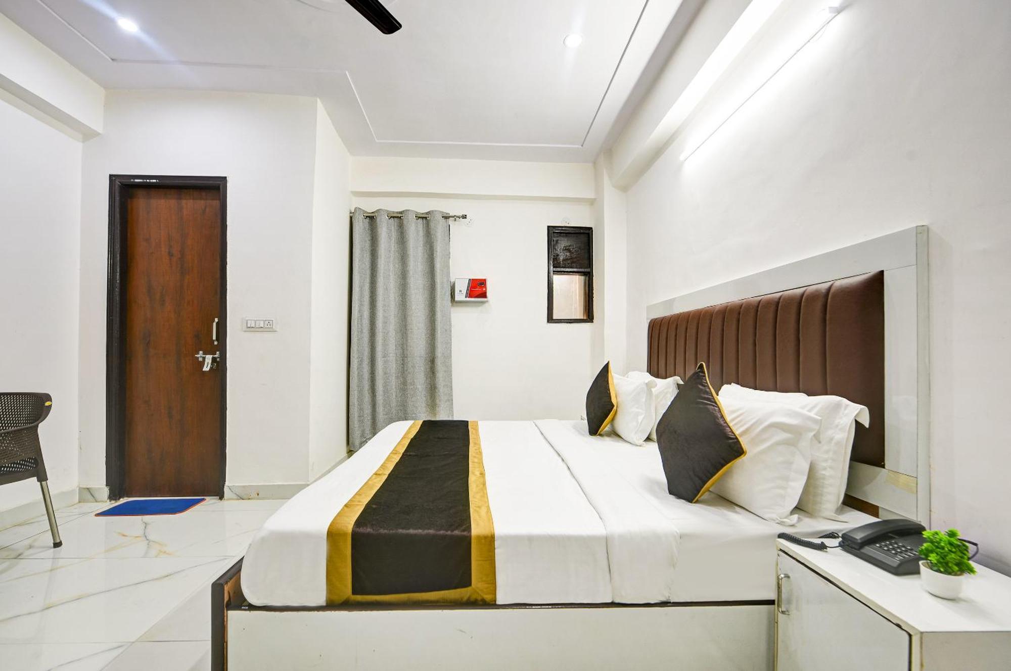 Hotel Krishna Tower Delhi  Eksteriør bilde