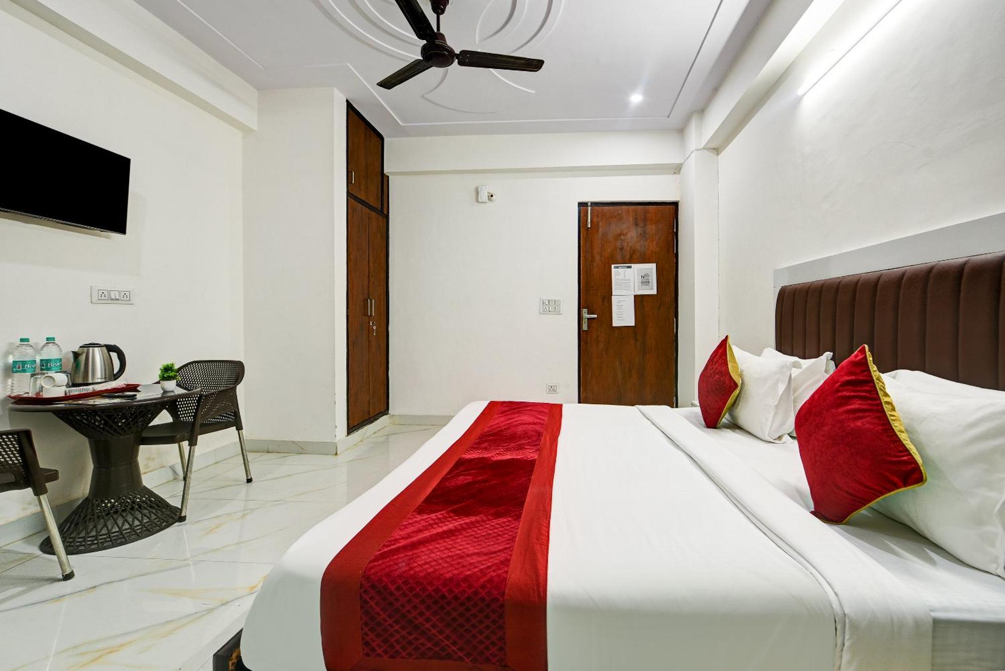 Hotel Krishna Tower Delhi  Eksteriør bilde