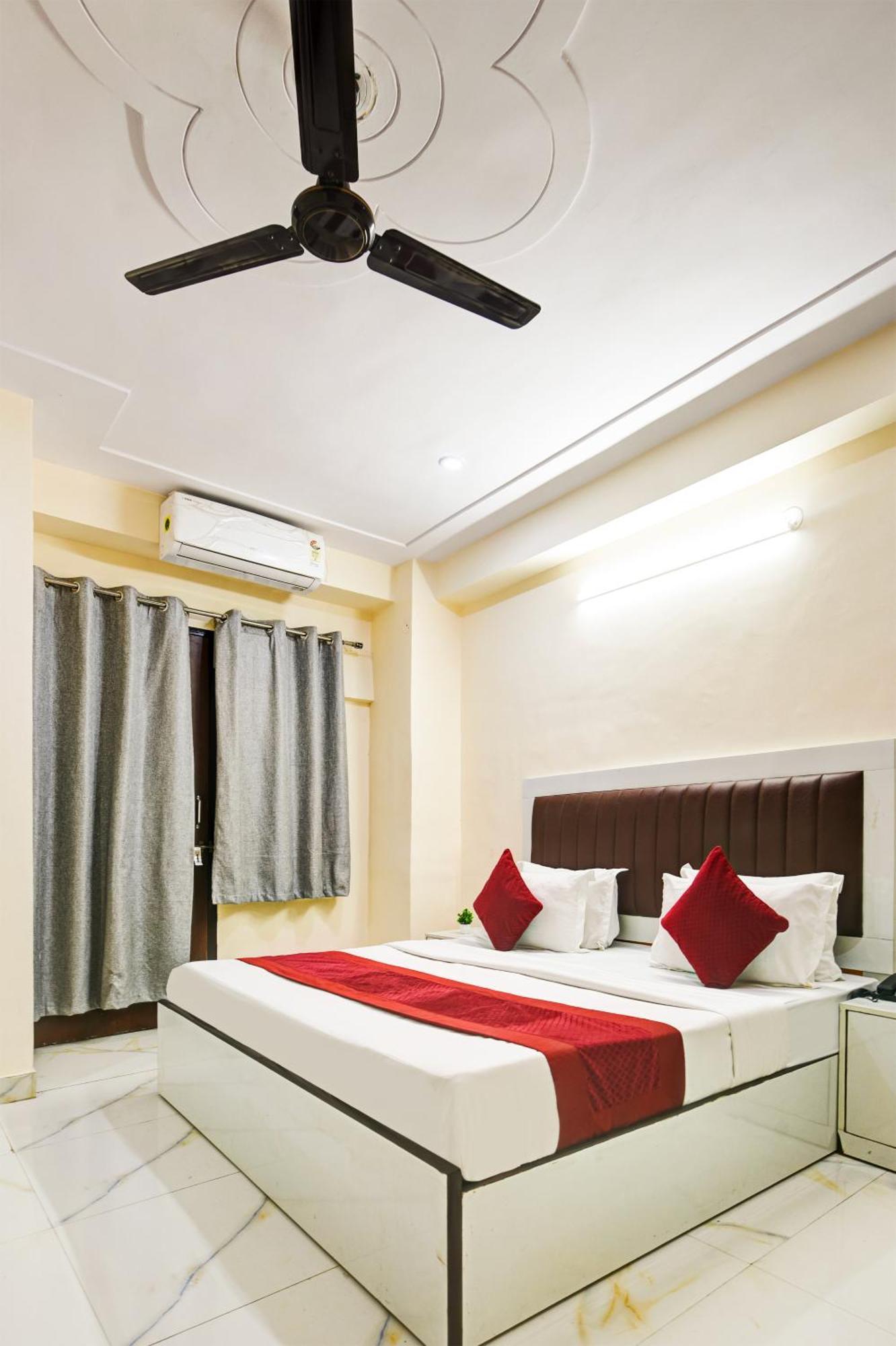 Hotel Krishna Tower Delhi  Eksteriør bilde